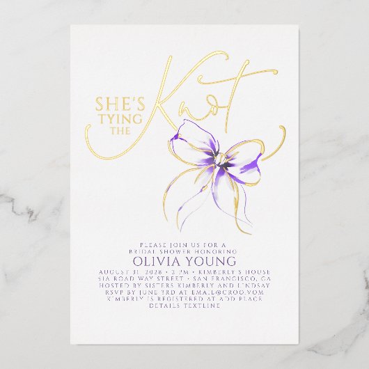 Purple Bow She's Tying The Knot Bridal Shower 箔招待状 (正面)