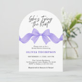 Purple Bow Shes Tying the Knot Photo Bridal Shower 招待状 (スタンド正面)