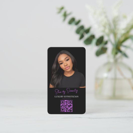 Purple Esthetician QR Code Luxury Black Beauty 名刺 (スタンド正面)