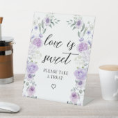 Purple Floral Love is Sweet Wedding Treat Sign 台座サイン (インサイチュ)