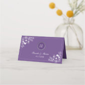 Purple Floral Monogram Wedding プレイスカード (正面)