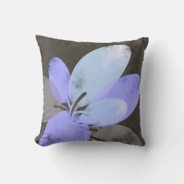 Purple Flower Accent Pillow – Modern Floral Art Cu クッション