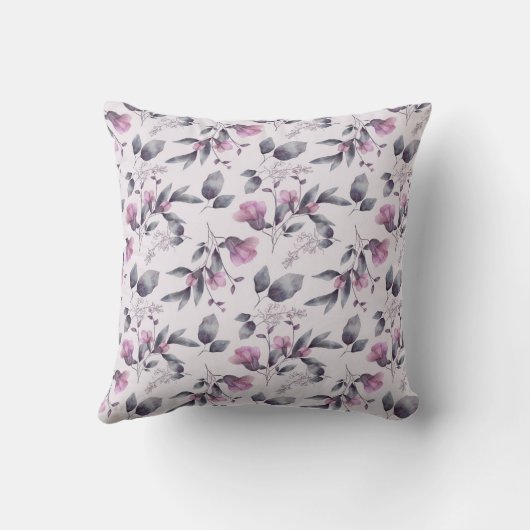 Purple flowers on a throw pillow クッション (裏面)