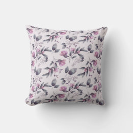 Purple flowers on a throw pillow クッション