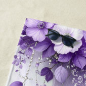 Purple Flowers with Dangling Pearls Beach Towel ビーチタオル (インサイチュ)