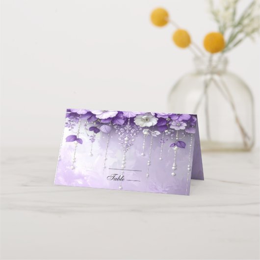 Purple Flowers with Dangling Pearls Place Card プレイスカード (正面)
