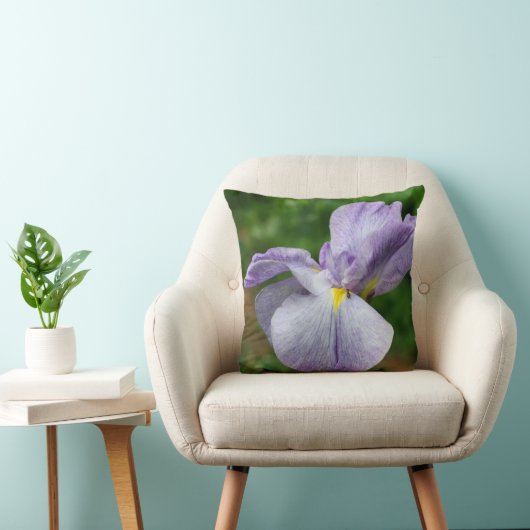 Purple Japanese Iris Flower Unfolding   クッション (椅子)
