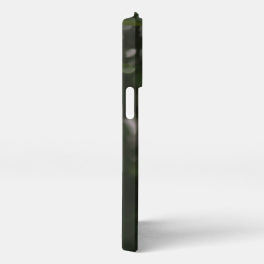 Purple lilac flowers on dark green iPhoneケース (右側面)