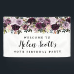 Purple Mauve Pink 90th Birthday Party Welcome 横断幕<br><div class="desc">美しくエレガント90歳の誕生日のウェルカムサイン。緑豊かなフローラ縁どは赤面とマヴューピンクのバラと共に深い紫のバラを含む。空気の良い深いの葉深い与えの緑のは、開いた空気の良い雰囲気。名誉あるゲストの名前は書トレンディースクリプトにモダンある。残りの文字はクラシックフォント。非常に簡単カスタマイズのテンプレート。90歳の誕生日メイブバラコレクションの一部。招待状のスイートとパーティーの装飾のための調整アイテムが含まれる。品連絡もしを持って救済ください。</div>