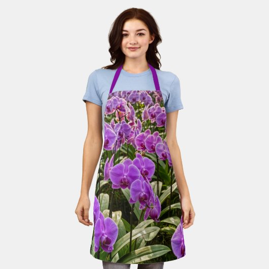 Purple Orchids Apron エプロン (着用した状態)