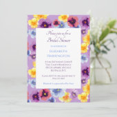 Purple Pansies Lavender Floral Bridal Shower 招待状 (スタンド正面)