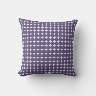 Purple Polka Dot Nursery Throw Pillow クッション