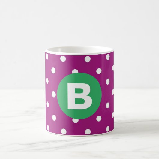 Purple Polka Dot Pattern Green Monogram コーヒーマグカップ (中央)