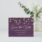 Purple Rustic Wood String Lights Wedding 案内ポストカード (スタンド正面)