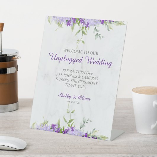 Purple Shades Flowers Branches Unplugged Wedding 台座サイン (インサイチュ)