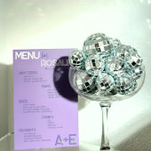 Purple & Silver Wedding Menu Card with Guest Names 箔招待状