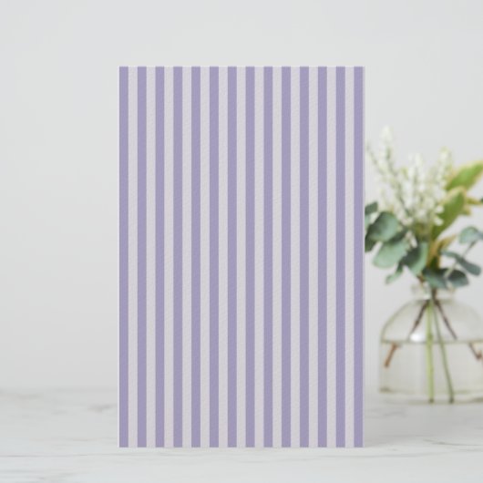 Purple Stripes Seamless Pattern 便箋 (スタンド正面)
