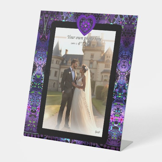 Purple umbrella & hearts.7 台座サイン (正面)