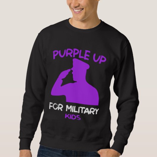 Purple Up In April Month Military Child MOMC Milit スウェットシャツ (正面)