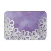 Purple Watercolor and White Flowers バスマット (正面)