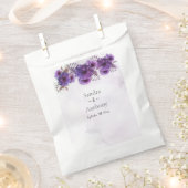 Purple Watercolor Chrysanthemum Wedding フェイバーバッグ (クリップ留めされた状態)