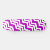 Purple White Chevron Zigzag Pattern Design  スケートボード (横)