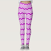 Purple White Chevron Zigzag Pattern Design  レギンス (正面)