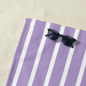 Purple White Stripes Seamless Pattern ビーチタオル (インサイチュ)