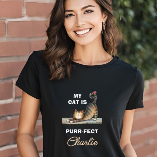 PURR-FECT猫のハート名 Tシャツ