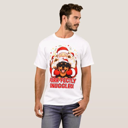 Purr-fectly Snuggled: Santa’s Cozy Pet Cuddle Tシャツ (正面フル)