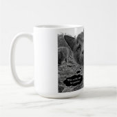 Purrfect Selfieのマグを取っている猫 コーヒーマグカップ (左)
