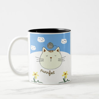 Purring Cat with Yarn Ball ツートーンマグカップ