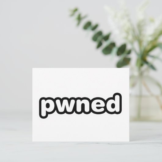 pwned – ゲーム機が所有するビデオゲーム ポストカード (スタンド正面)