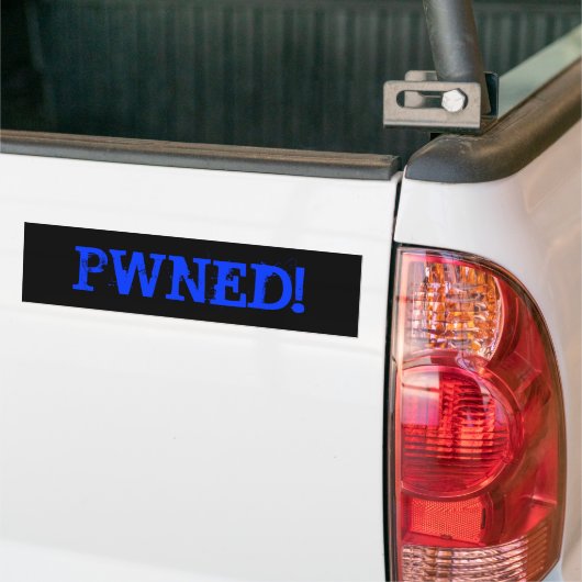 PWNED! バンパーステッカー (トラック上)