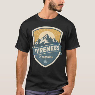Pyrenees Mountains Vintage Badge Tシャツ