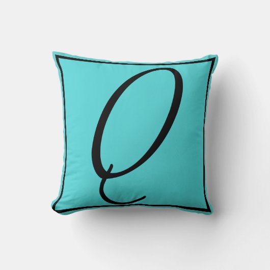QイニシャルPILLOW - Letter Q on Aqua Background クッション (正面)