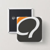 Qボタン-オレンジ 缶バッジ (正面&裏面)