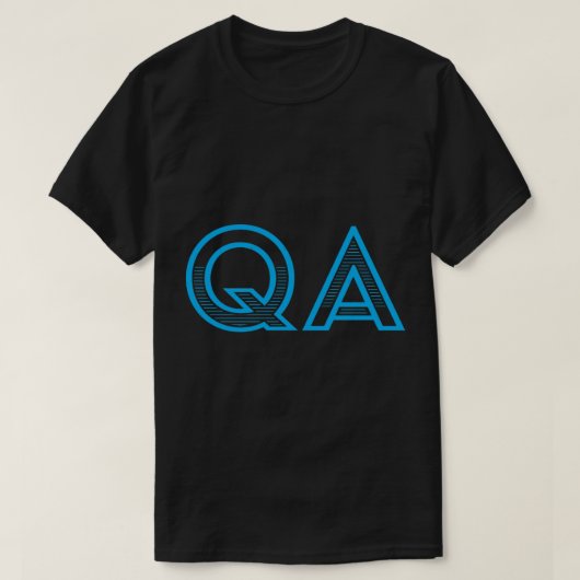 QA – 品質保証(シアン文字) Tシャツ (デザイン正面)