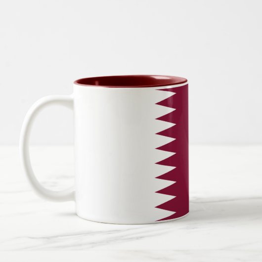 Qatar Flag ツートーンマグカップ (左)