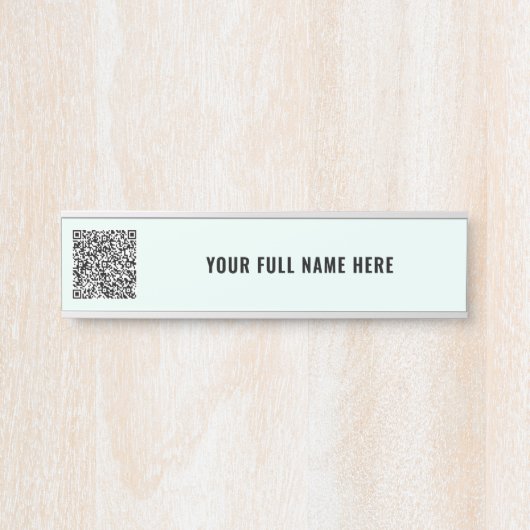 QRカスタムコードと名前を使用したドアサイン サインプレート (正面)