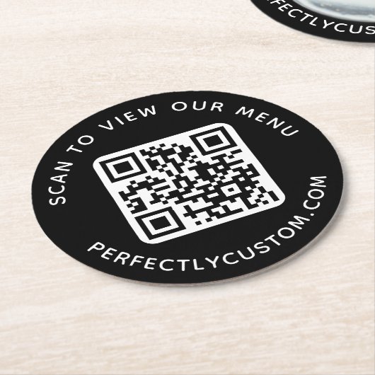 QRコーカスタムドスキャンしてメニュー文字ブラックを表示 ラウンドペーパーコースター (アングル)