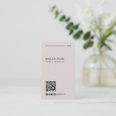 QRコーシンプルドモダン・ベージュのミニマリストにリンク 名刺 (スタンド正面)