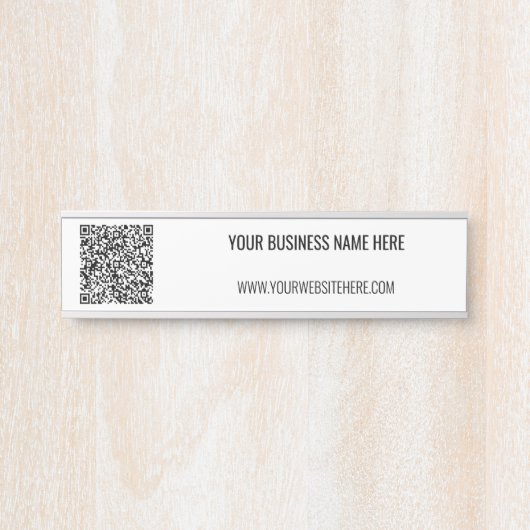 QRコードおよびカスタム文字パーソナライズされたドア記号 サインプレート (正面)