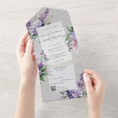 QRコードを使用したLilacs & Heather onグレー オールインワン招待状 (貼ってはがせる)