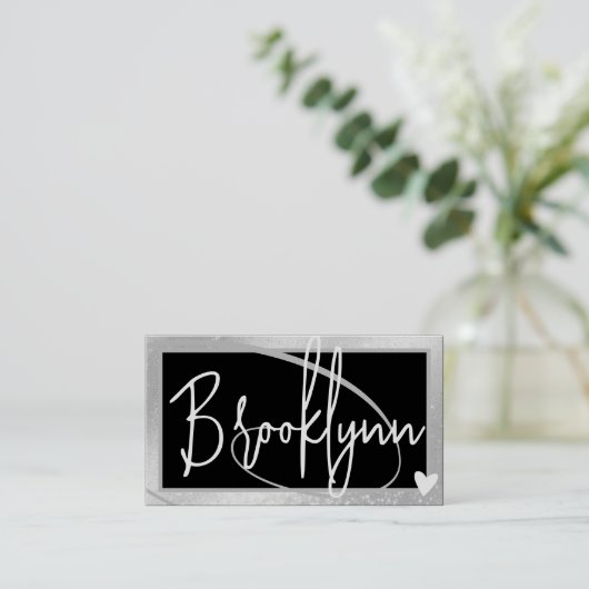 QRコードテンプレートスタイリッシュシルバーグレーフレームハート 名刺 (スタンド正面)