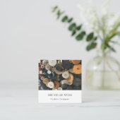 QRコードデザイナ裁縫ボタンシンプルタイポグラフィ スクエア名刺 (スタンド正面)