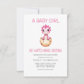 QRコードピンク恐竜ハッチングもうすぐ赤ちゃんシャワー 招待状 (正面)