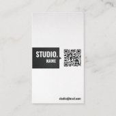 QRコードモダンアイボリーマットブラックミニマル垂直 名刺 (正面)