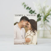 QRコードモダンスキャン可能な結婚式の日付の保存 ポストカード (スタンド正面)