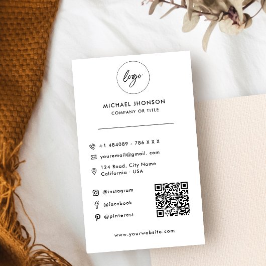 Qrコードモダンロゴのミニマルなソーシャルメディアアイコン 名刺